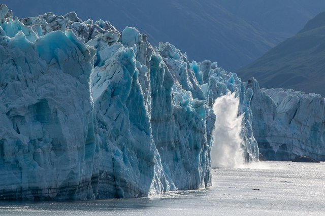 Hubbard Glaciar.jpg