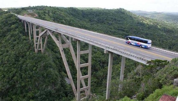 puente-de-bacunayagua.jpg