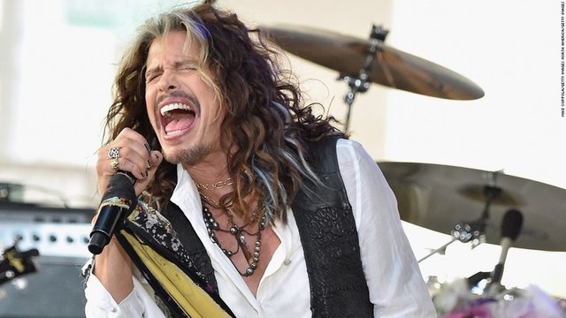 steven-tyler-super-169.jpg