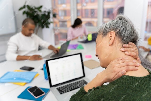 close-up-adult-woman-working-office_23-2149161651.jpg