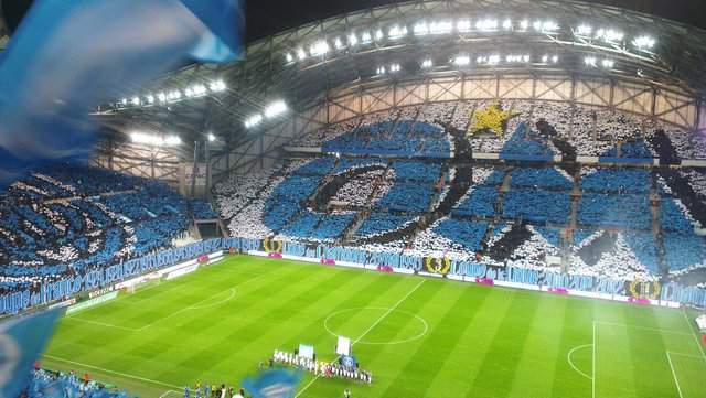 2048px-Stade_Vélodrome_(20150405).jpg