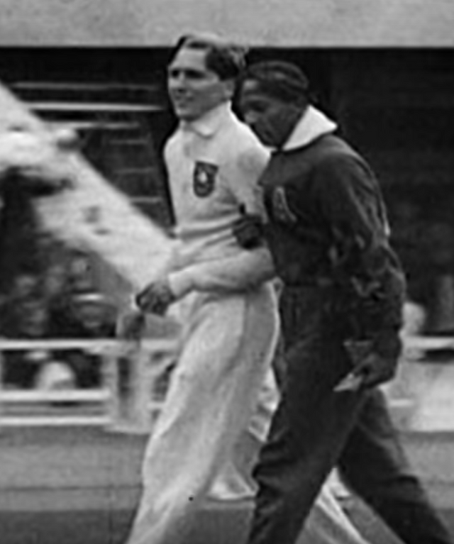 Luz_Long_and_Jesse_Owens.png