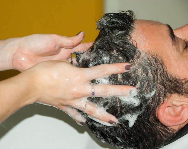 hairdresser-1179461_1280.jpg