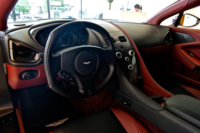 2018_aston_martin_vanquish_zagato_1536847133e72f4aef777fb2.jpg