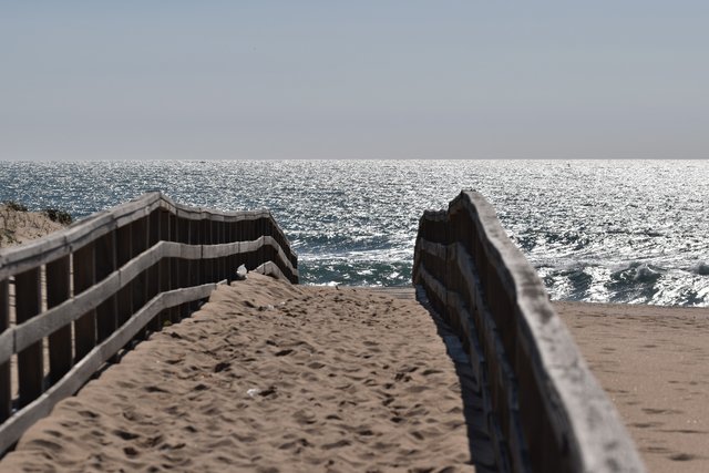 Albufeira beach ocean 1.jpg