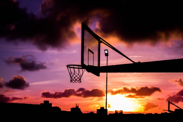 silhouette-of-basketball-ring-3002981.jpg