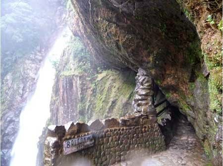 11 pailon-del-diablo-banos.jpg