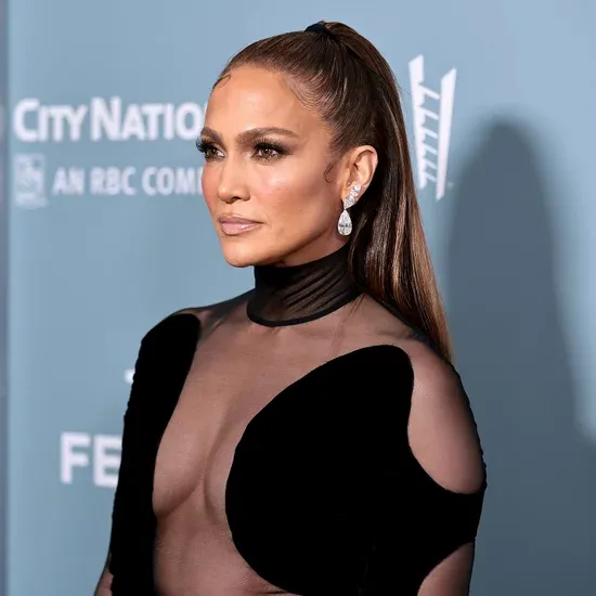 jennifer-lopez-tom-ford-dress-halftime-premiere.webp