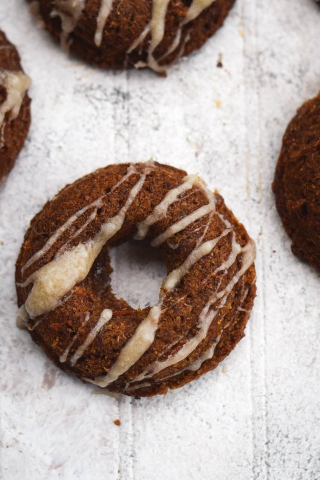 Carrot Cake Baked Doughnuts with Maple Coconut Icing (Vegan) (5).jpg