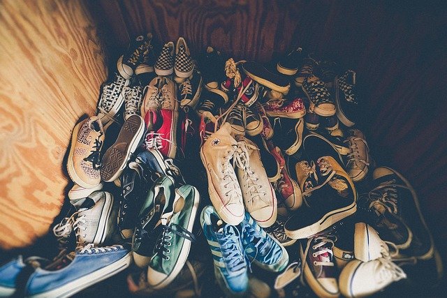 shoes-2606107_640.jpg