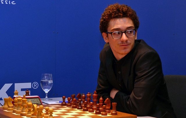 Grão-mestre Caruana Fabiano Da Xadrez Imagem de Stock Editorial - Imagem de  dubai, italiano: 41781079