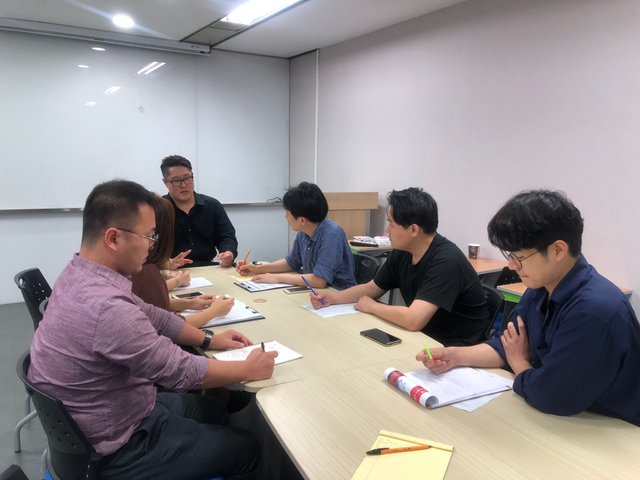 20180917_Marketing_Team_Meeting_01.jpg