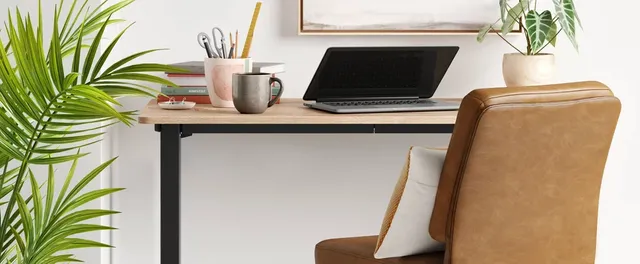 best-desks-from-target.webp
