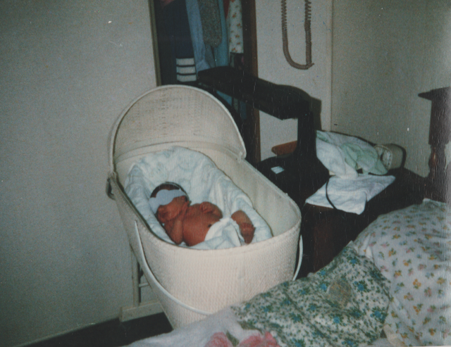 1985-02-25 apx Joey in Crib Sleeping in Moms Room in Feb 85 apx.png