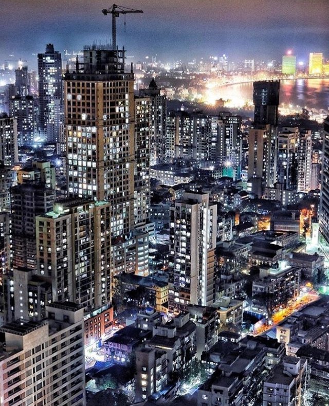 Mumbai big city.jpg