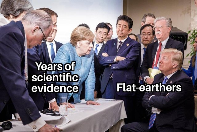 Merkel vs Trump at G7 30062018083252.jpg