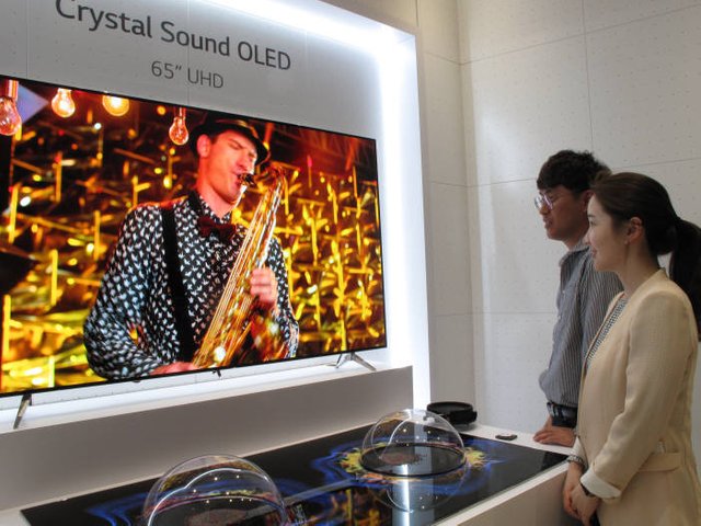 crystal-sound-oled.jpg