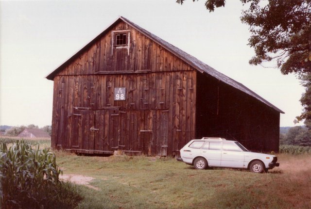 6East end of original barn1 Fall 1983.jpg