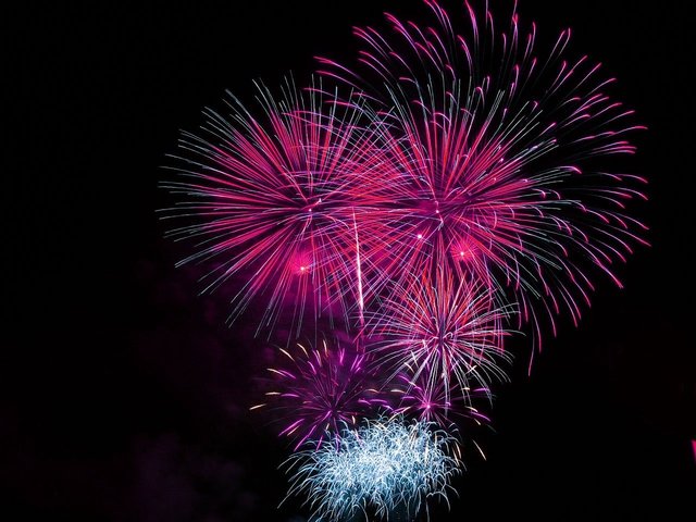 fireworks-1759_1280.jpg