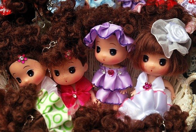 doll-2679_640.jpg
