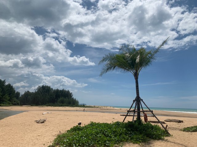 Khao Lak Beach14.jpg