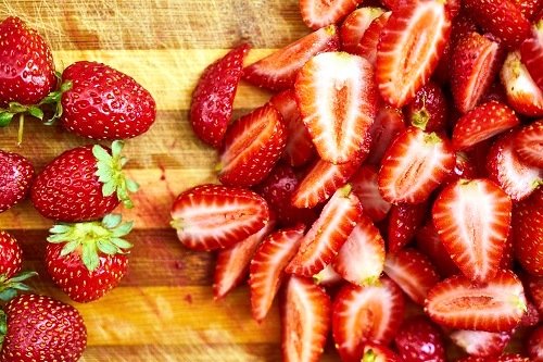 strawberries-2960533_1280.jpg