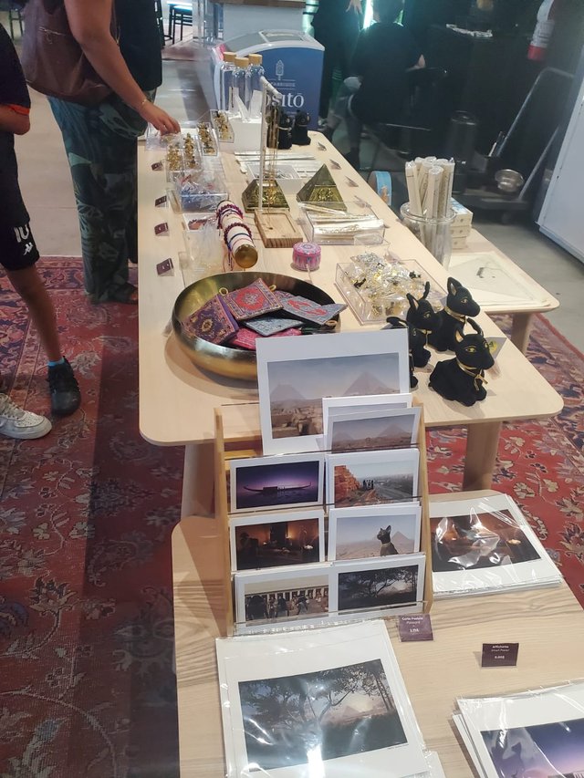 boutique d'acessoire égyptiennene.jpg