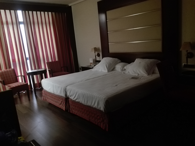 20180719_Hotel Center Room.png