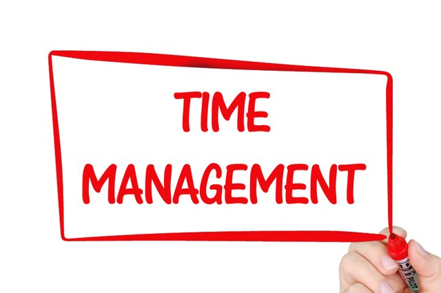 time-management-2738525.jpg