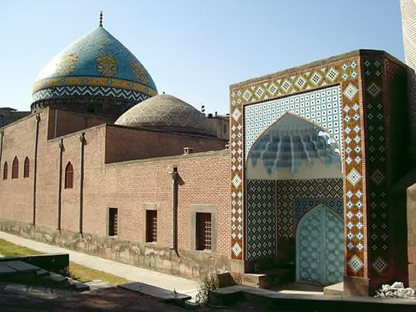 Blue_Mosque Yerevan_Armenia.jpg
