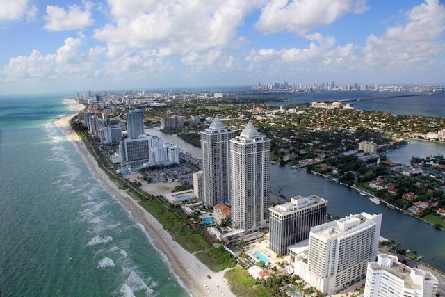 FORBES-Top20Destinations-Miami-CreditCrisAscunce.jpg