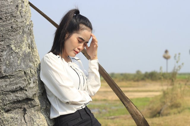 woman-6004661_1280.jpg