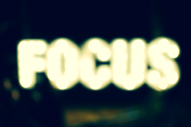 Neon_focus_sign.png
