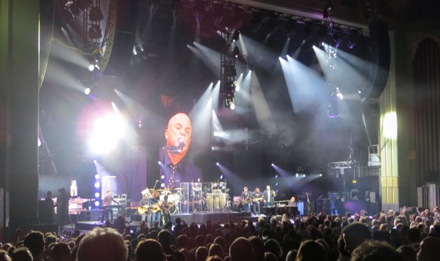 Billy Joel – 5/11/2013 – Hammersmith Apollo (photo by Janet Gover)