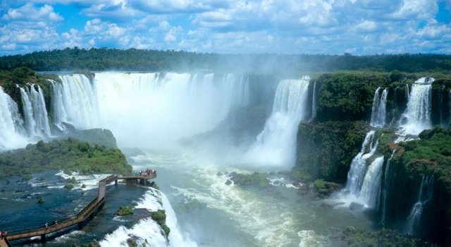 Parque-Nacional-Iguazu-750x410.jpg