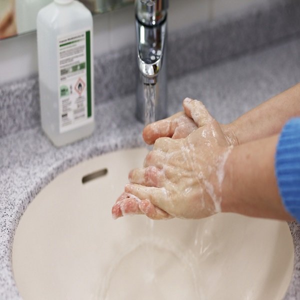 wash-hands-4906750_1280.jpg