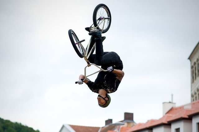 bmx-4500982__480.jpg