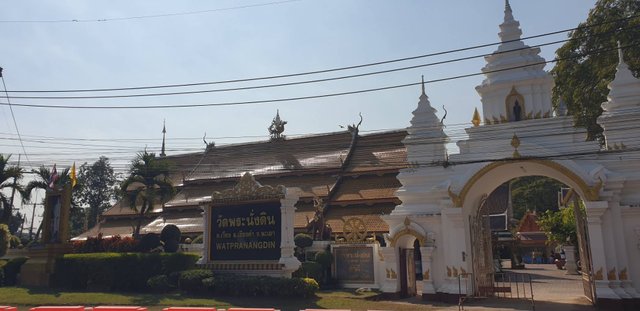 Wat Phra Nang Din14.jpg