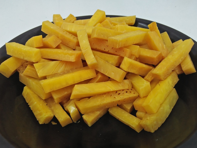 savory and crunchy breadfruit sticks.png