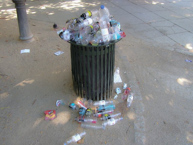 trash-184994_1280.jpg