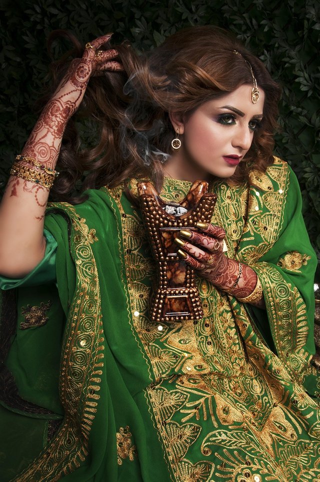 mehndi-designs-1745048_1280.jpg