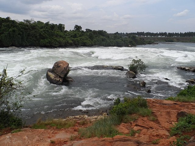 800px-Itanda_Falls_-_Jinja,_Uganda.jpg