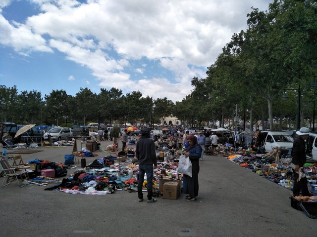 flea market 03.jpg