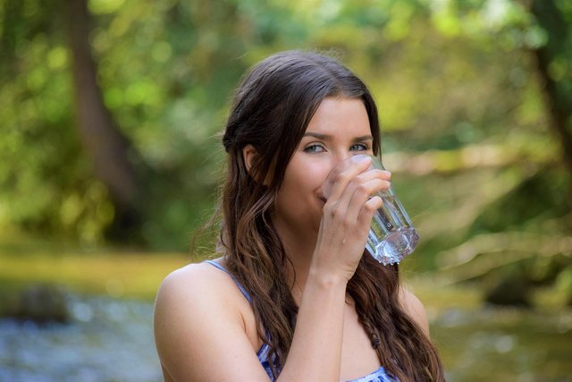 woman-8058201_1280.jpg