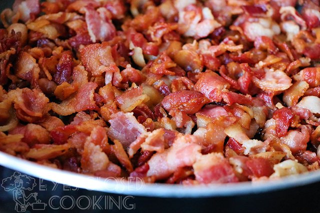 EyesClosedCooking-BaconPestoPasta---02.jpg