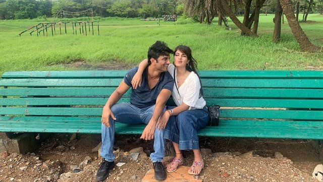 prothomalo-bangla_2020-09_9080da39-51c1-4606-ba55-2221aa904489_rhea_chakraborty_81717962_701059733780306_5538111645136886471_n.jpg