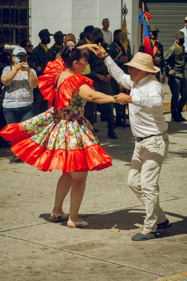 pexels-arturoaez225-12740414.jpg