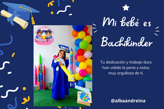Tarjeta Felicitación de Graduación Ilustrado Azul.png