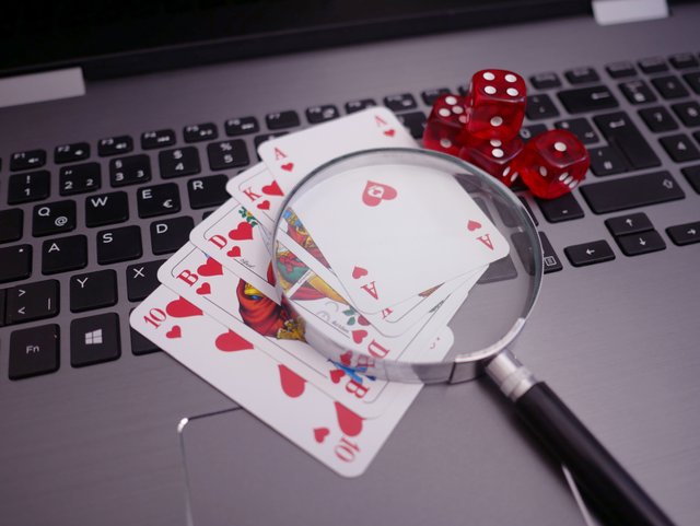 poker-4518181.jpg