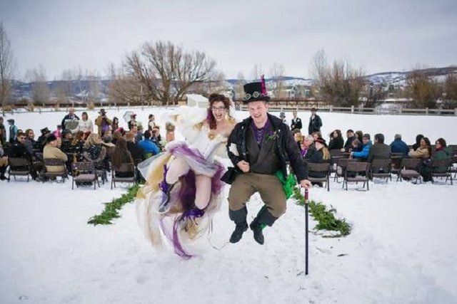 steampunk-snow-wedding-624x416.jpg